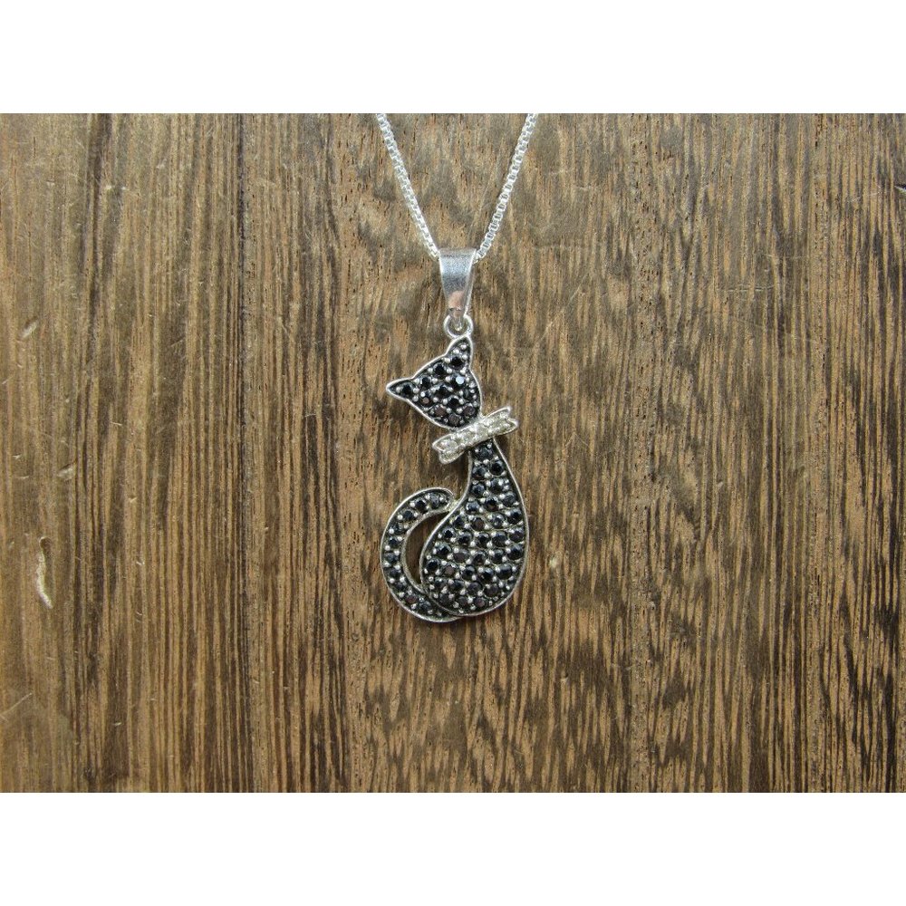 18 Inch Sterling Silver Rustic Black Cubic Zirconia Cat Pendant Necklace
